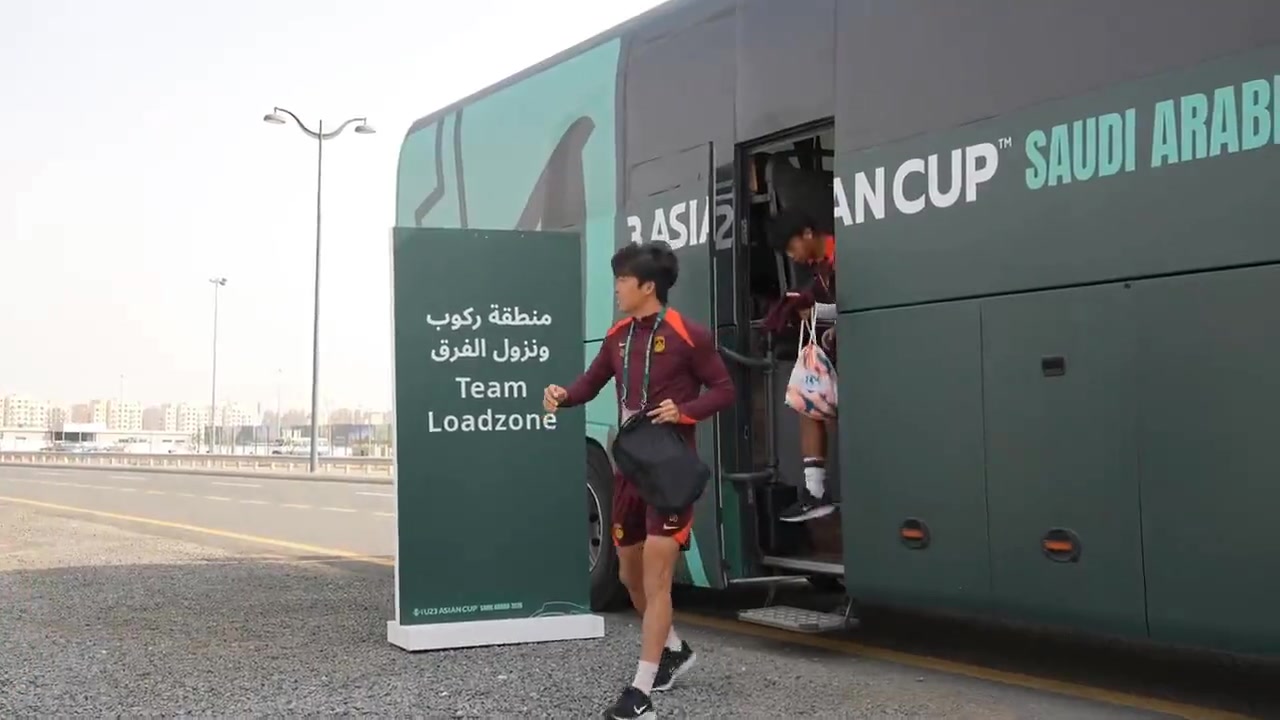 开云体育官网-李镇全：从上场第一分钟就不吝啬体能，每一分钟都把自己豁出去