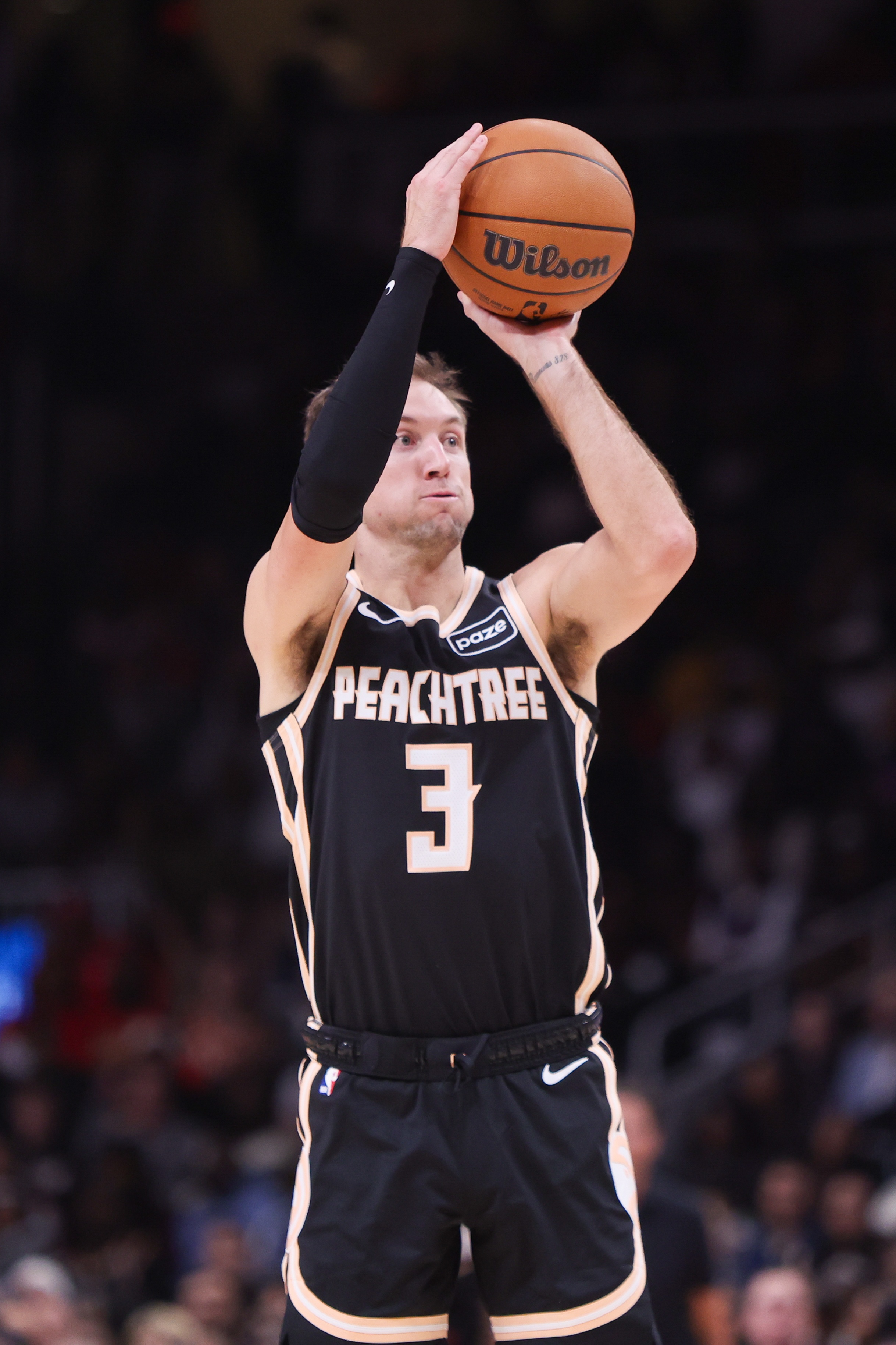 开云体育官网-放弃确定没用的文森特 得到可能有用的肯纳德 湖人获得C+评级