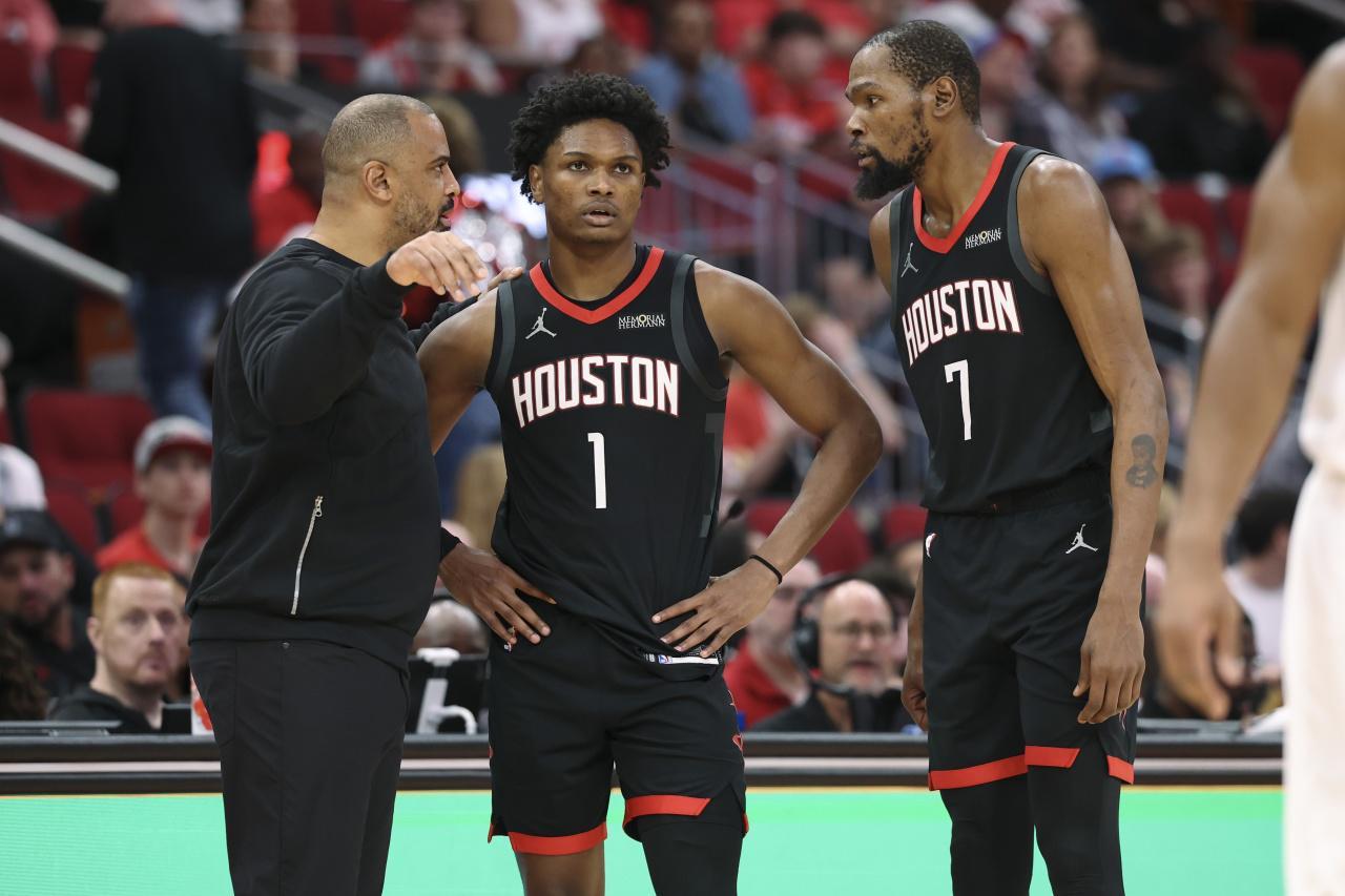 开云体育app-火箭战胜奇才 谢泼德表现出色将数据拉满 乌度卡意识到问题所在